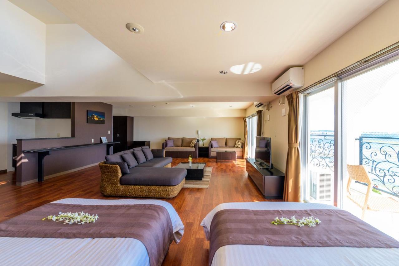 Condominium Hotel Monpa Chatan Bagian luar foto